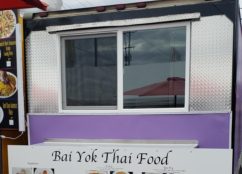 Montavilla Food Carts Space 4 Bai Yok Thai Food Cart